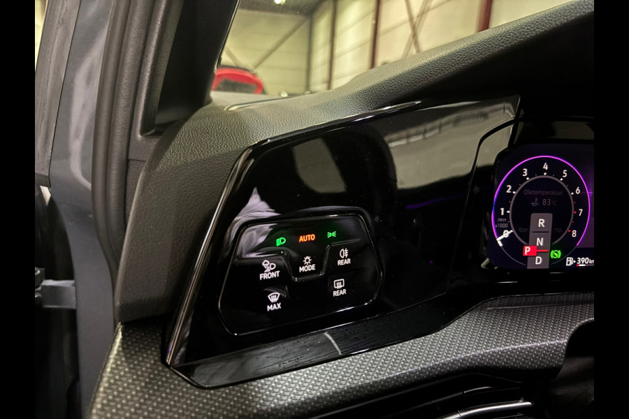 Volkswagen Golf 1.5 eTSI R-Line