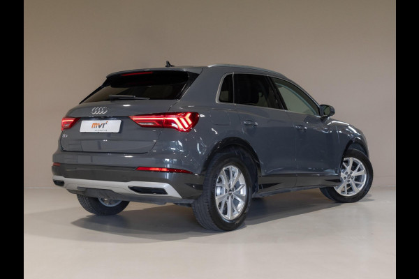 Audi Q3 35 TFSI Pro Line business / 150pk / Apple Carplay / Matrix / Side Assist