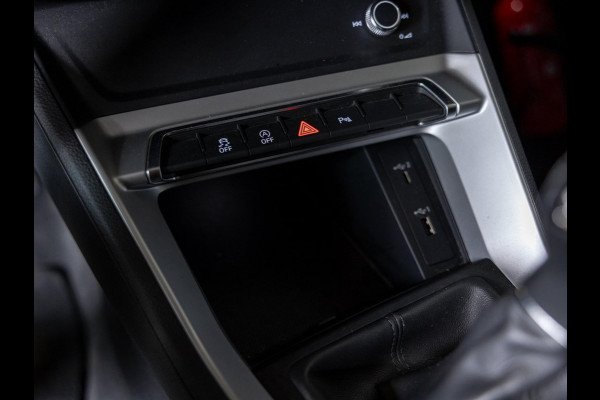 Audi Q3 35 TFSI Pro Line business / 150pk / Apple Carplay / Matrix / Side Assist