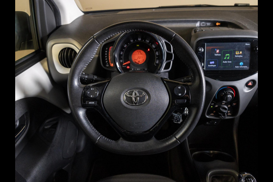 Toyota Aygo 1.0 VVT-i x-play / 72pk / Apple Carplay / Cruise control / Airco
