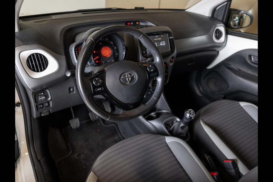 Toyota Aygo 1.0 VVT-i x-play / 72pk / Apple Carplay / Cruise control / Airco