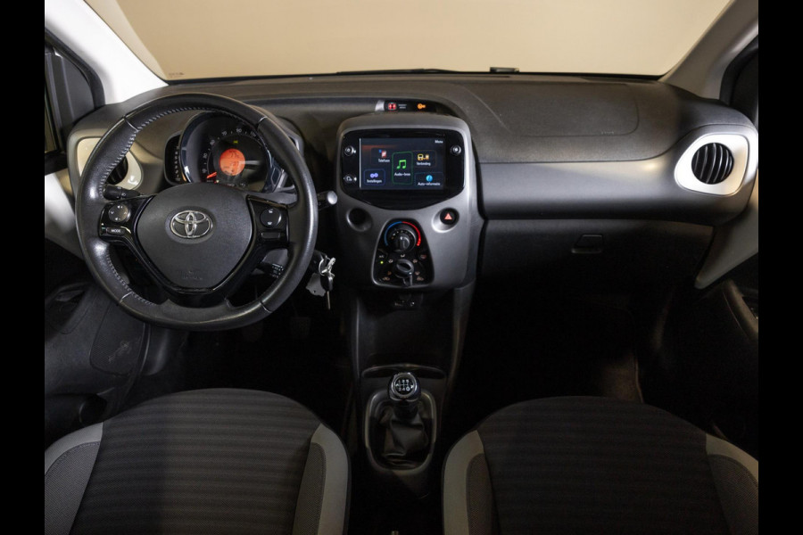 Toyota Aygo 1.0 VVT-i x-play / 72pk / Apple Carplay / Cruise control / Airco