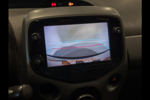 Toyota Aygo 1.0 VVT-i x-play / 72pk / Apple Carplay / Cruise control / Airco