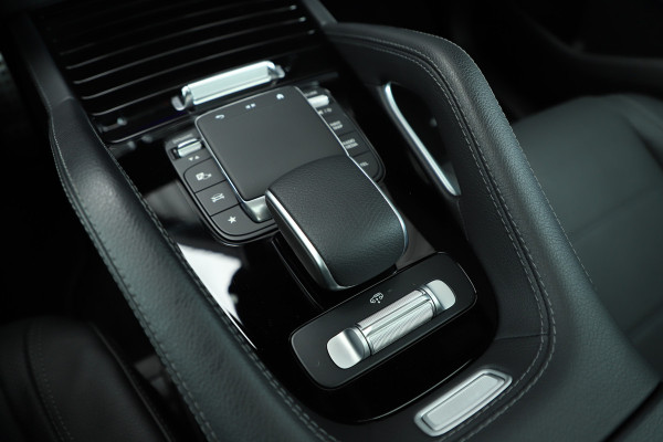 Mercedes-Benz GLE Coupé 400e AMG 4-Matic | 381PK | Luchtvering | Head-up | Carbon | Burmester | Distronic | Pano | Stoelkoeling | Stuurwielverw. | Mercedes-Benz GLE Coupé 400e AMG 4-Matic | 381PK | Luchtvering | Head-up | Carbon | Burmester | Distronic | Pano | Stoelkoeling | Stuurwielverw. |