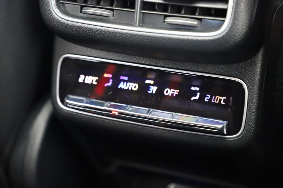 Mercedes-Benz GLE Coupé 400e AMG 4-Matic | 381PK | Luchtvering | Head-up | Carbon | Burmester | Distronic | Pano | Stoelkoeling | Stuurwielverw. | Mercedes-Benz GLE Coupé 400e AMG 4-Matic | 381PK | Luchtvering | Head-up | Carbon | Burmester | Distronic | Pano | Stoelkoeling | Stuurwielverw. |