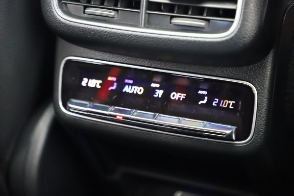 Mercedes-Benz GLE Coupé 400e AMG 4-Matic | 381PK | Luchtvering | Head-up | Carbon | Burmester | Distronic | Pano | Stoelkoeling | Stuurwielverw. | Mercedes-Benz GLE Coupé 400e AMG 4-Matic | 381PK | Luchtvering | Head-up | Carbon | Burmester | Distronic | Pano | Stoelkoeling | Stuurwielverw. |