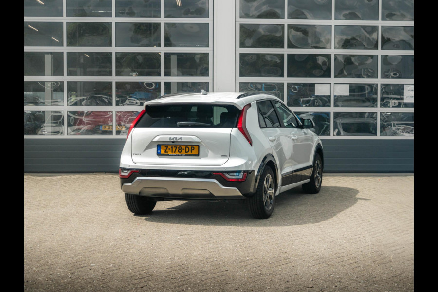 Kia Niro 1.6 GDi Hybrid DynamicPlusLine l Lederen bekleding l Stoelverwarming & stuurwielverwarming l Schuifkantel dak