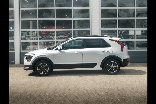 Kia Niro 1.6 GDi Hybrid DynamicPlusLine l Lederen bekleding l Stoelverwarming & stuurwielverwarming l Schuifkantel dak