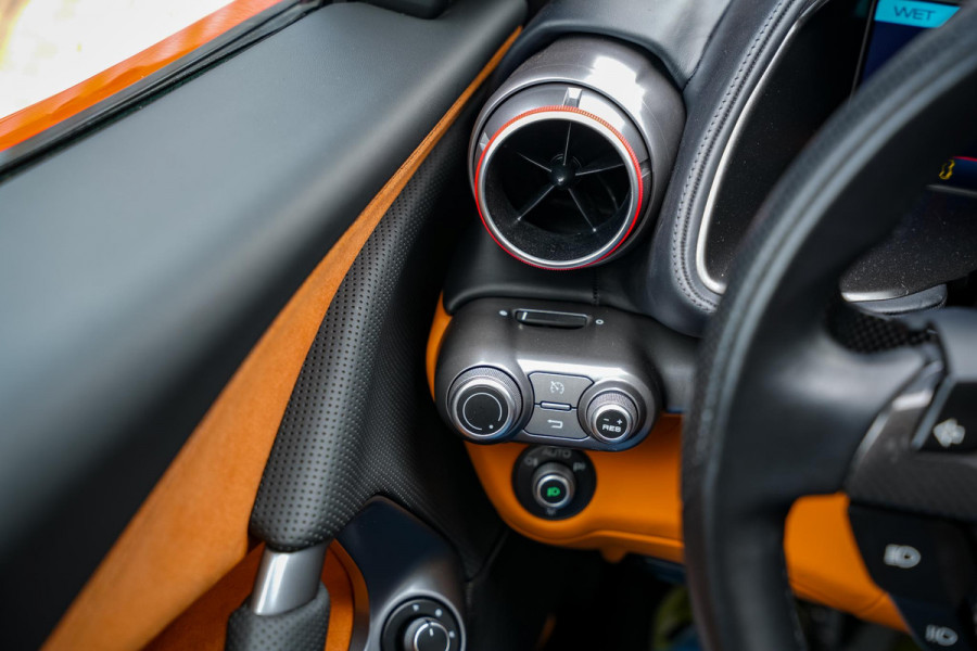 Ferrari 812 6.5 V12 Superfast HELE Keramisch Carbon Alcantara Memory V12 800PK!