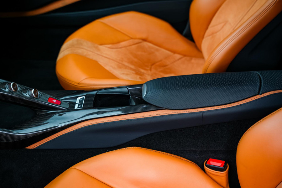 Ferrari 812 6.5 V12 Superfast HELE Keramisch Carbon Alcantara Memory V12 800PK!