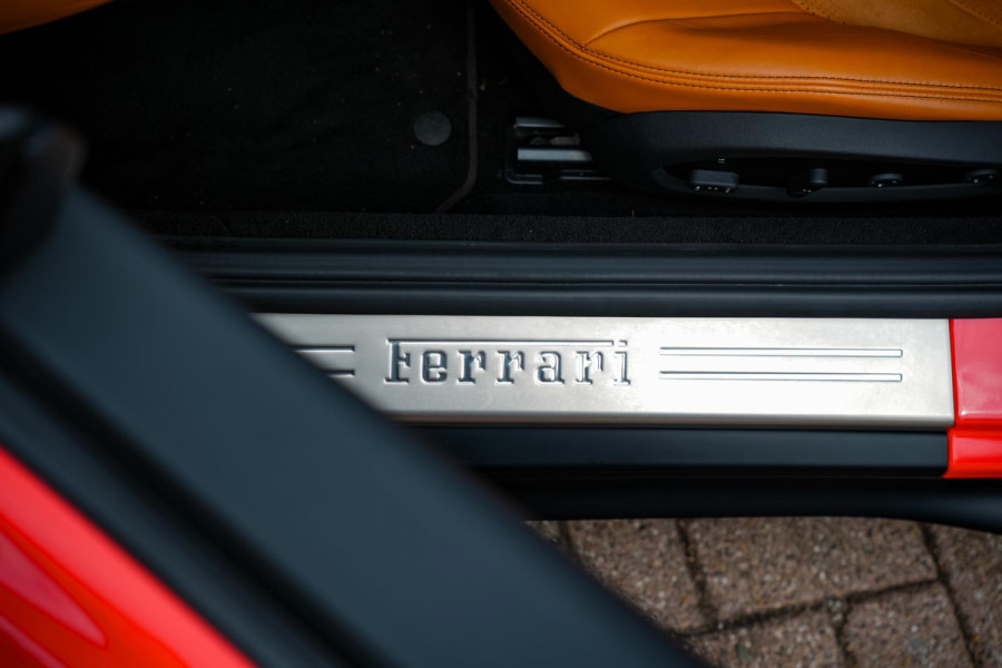 Ferrari 812 6.5 V12 Superfast HELE Keramisch Carbon Alcantara Memory V12 800PK!