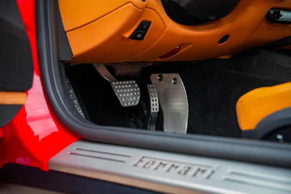Ferrari 812 6.5 V12 Superfast HELE Keramisch Carbon Alcantara Memory V12 800PK!