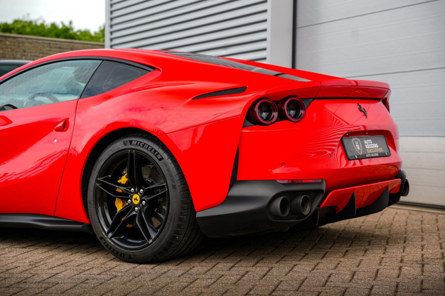 Ferrari 812 6.5 V12 Superfast HELE Keramisch Carbon Alcantara Memory V12 800PK!
