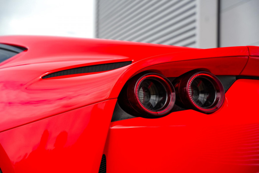Ferrari 812 6.5 V12 Superfast HELE Keramisch Carbon Alcantara Memory V12 800PK!
