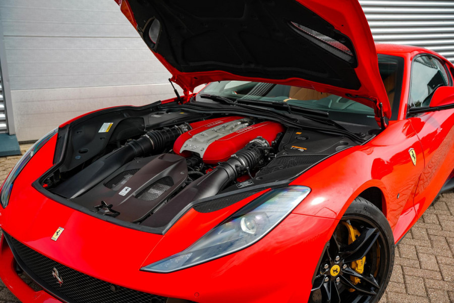 Ferrari 812 6.5 V12 Superfast HELE Keramisch Carbon Alcantara Memory V12 800PK!