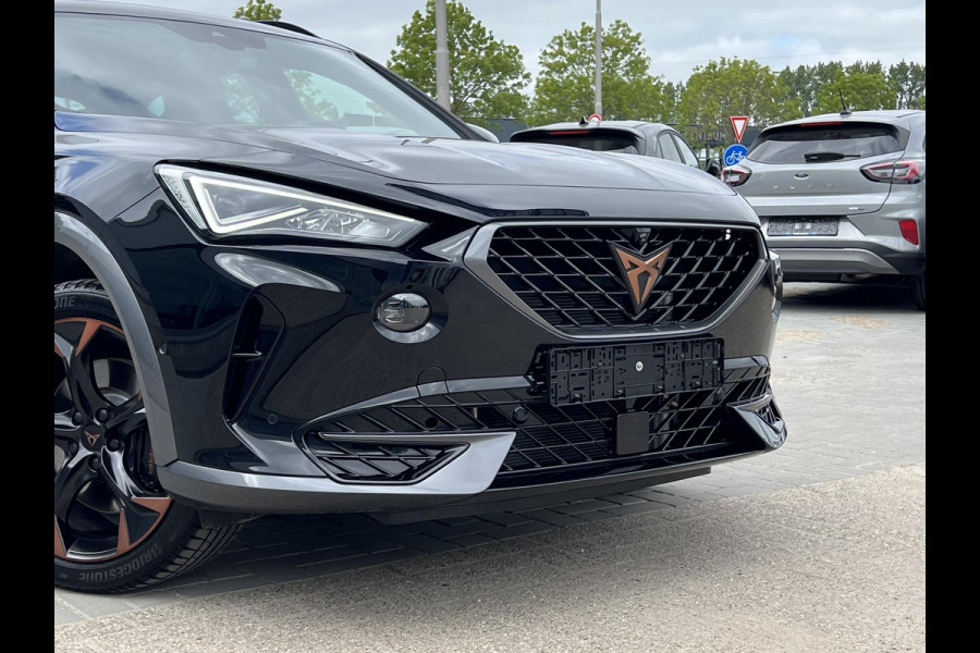 CUPRA Formentor 1.4 e-Hybrid VZ Copper Edition 244pk SCI  | Panoramadak | Adaptieve Cruise | Matrix Led | Stoelverwarming