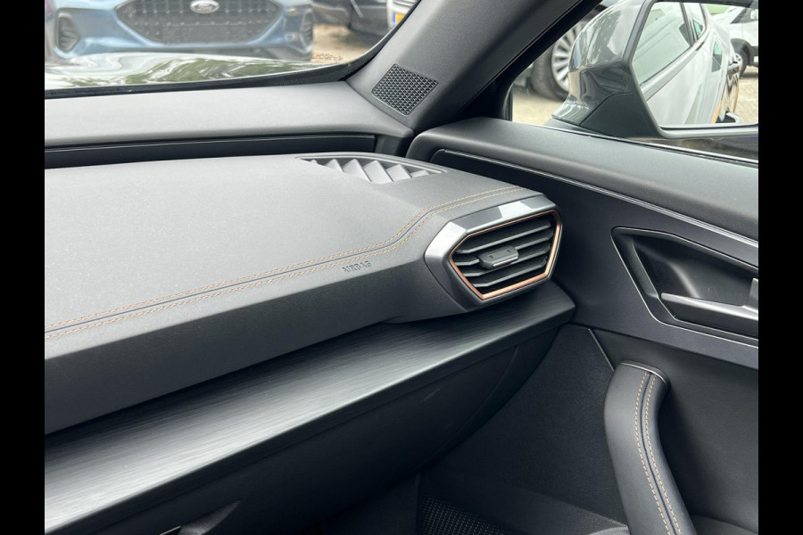 CUPRA Formentor 1.4 e-Hybrid VZ Copper Edition 244pk SCI  | Panoramadak | Adaptieve Cruise | Matrix Led | Stoelverwarming