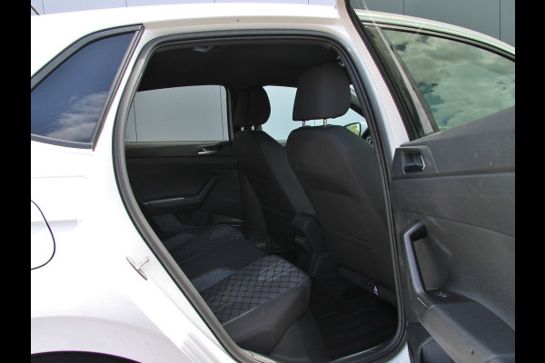 Volkswagen Polo 1.0 TSI 110pk DSG R-Line | Acc | Lane | Camera