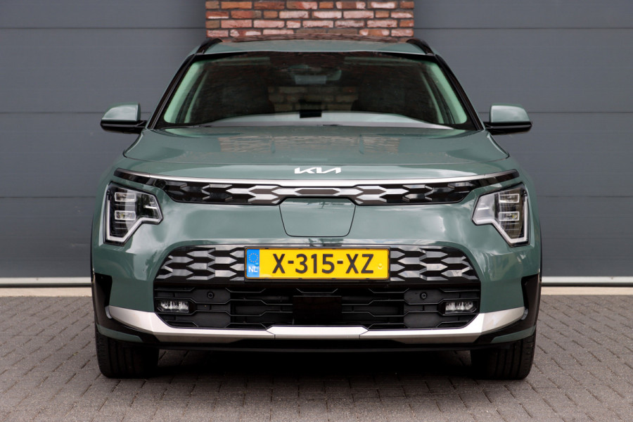 Kia Niro EV ExecutiveLine 64.8 kWh | Panoramadak | HUD | Adaptive Cruise Control | Stoelkoeling | Memory | Harman/Kardon | Camera | Stoel-, Stuur- en Achterbankverwarming |