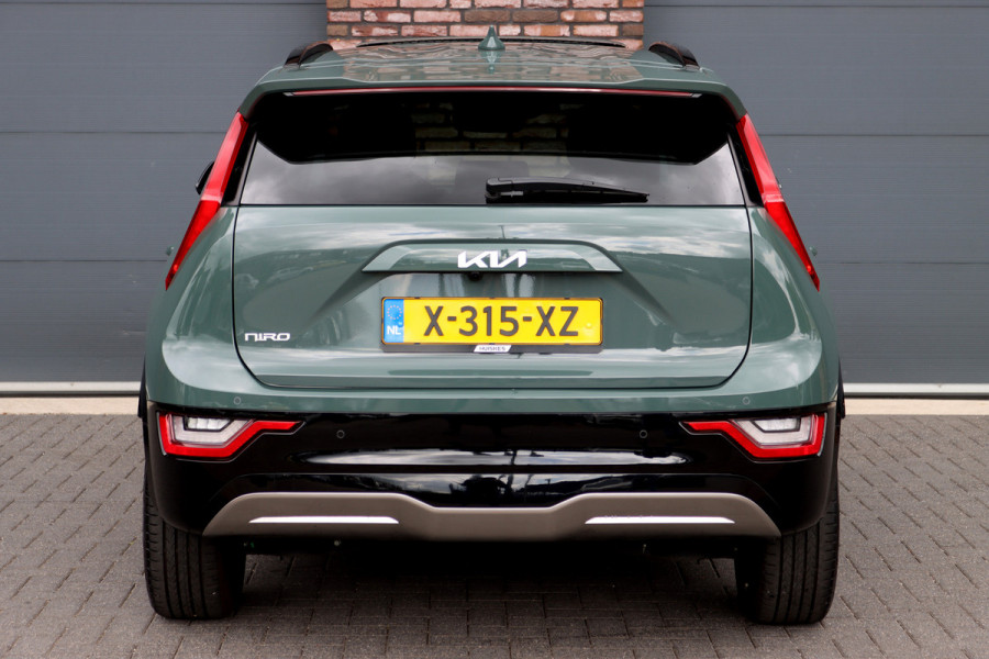 Kia Niro EV ExecutiveLine 64.8 kWh | Panoramadak | HUD | Adaptive Cruise Control | Stoelkoeling | Memory | Harman/Kardon | Camera | Stoel-, Stuur- en Achterbankverwarming |