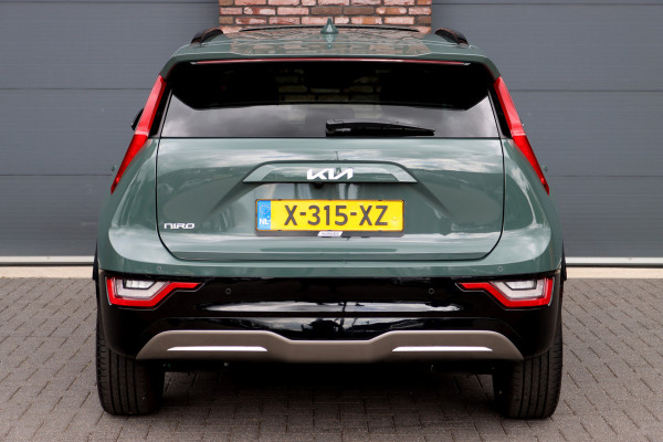 Kia Niro EV ExecutiveLine 64.8 kWh | Panoramadak | HUD | Adaptive Cruise Control | Stoelkoeling | Memory | Harman/Kardon | Camera | Stoel-, Stuur- en Achterbankverwarming |