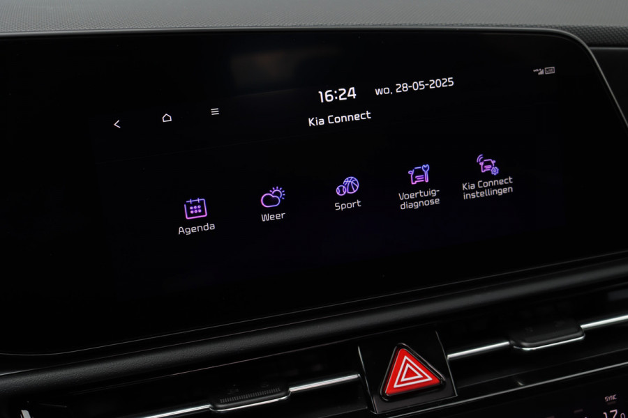 Kia Niro EV ExecutiveLine 64.8 kWh | Panoramadak | HUD | Adaptive Cruise Control | Stoelkoeling | Memory | Harman/Kardon | Camera | Stoel-, Stuur- en Achterbankverwarming |