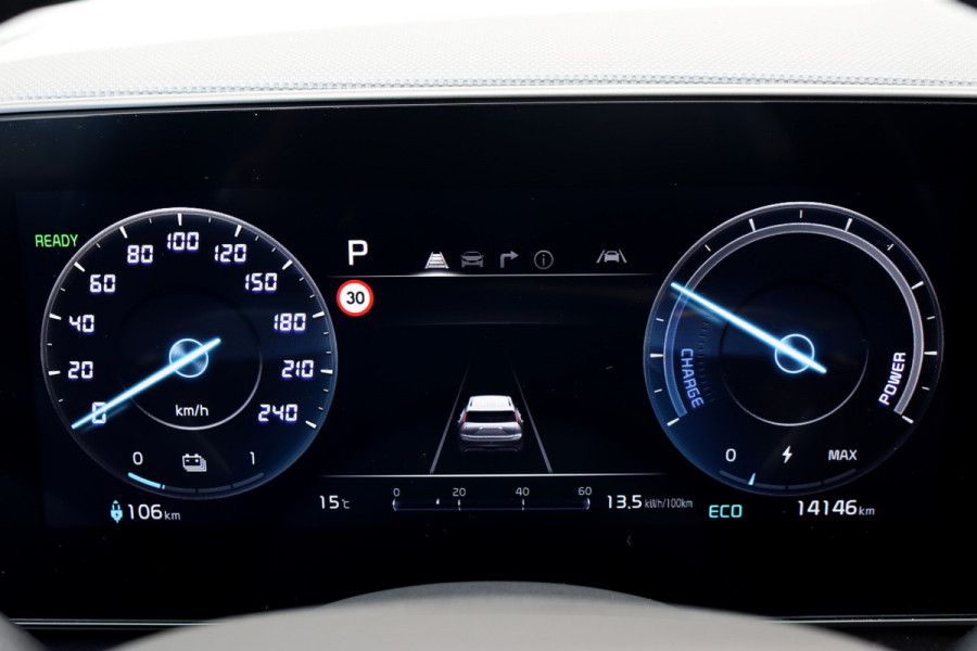 Kia Niro EV ExecutiveLine 64.8 kWh | Panoramadak | HUD | Adaptive Cruise Control | Stoelkoeling | Memory | Harman/Kardon | Camera | Stoel-, Stuur- en Achterbankverwarming |