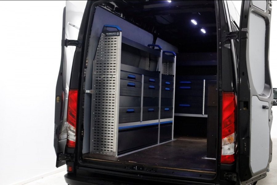 Iveco Daily 40C18 3.0 180pk L2H2 HiMatic Automaat LED/Inrichting/Trekhaak 3500kg 03-2021