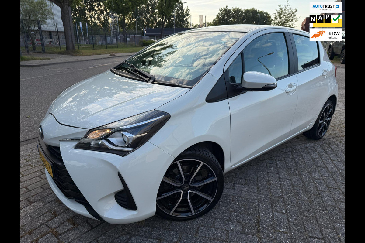 Toyota Yaris 1.5 VVT-i AUTOMAAT ASPIRATION DYNAMIC SPORT 17 INCH NAP CLIMA Toyota Yaris 1.5 VVT-i AUTOMAAT ASPIRATION DYNAMIC SPORT 17 INCH NAP CLIMA