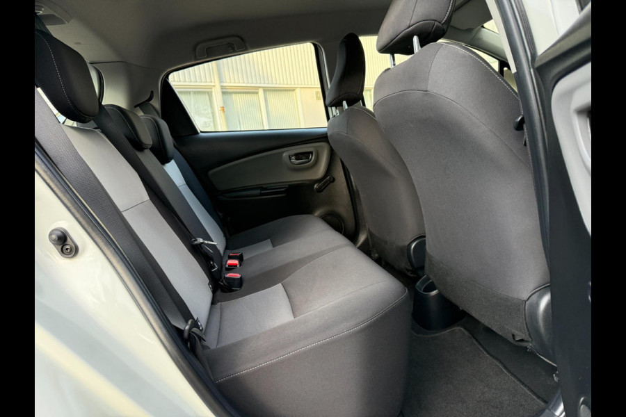 Toyota Yaris 1.5 VVT-i AUTOMAAT ASPIRATION DYNAMIC SPORT 17 INCH NAP CLIMA
