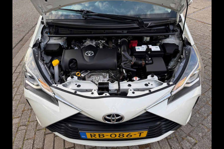 Toyota Yaris 1.5 VVT-i AUTOMAAT ASPIRATION DYNAMIC SPORT 17 INCH NAP CLIMA