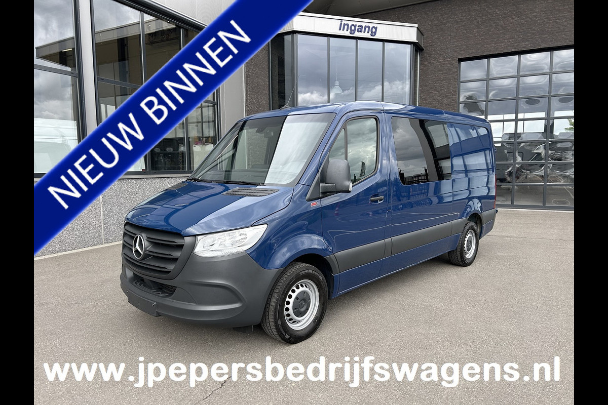 Mercedes-Benz Sprinter 315 CDI RWD L2 H1 D.C. / MBUX / Trekhaak / Camera / Navigatie / Cruise control / Airco Mercedes-Benz Sprinter 315 CDI RWD L2 H1 D.C. / MBUX / Trekhaak / Camera / Navigatie / Cruise control / Airco