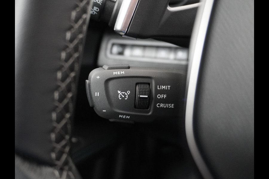 Peugeot 3008 1.6 HYbrid 225 Allure CAMERA | NAVI | RIJKLAAR INCL. 12 MND. BOVAGGARANTIE