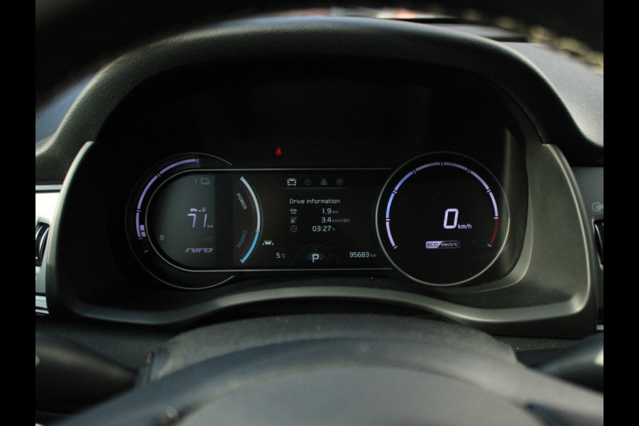 Kia e-Niro ExecutiveLine 64 kWh NL AUTO | SOH 100% | LEDER | ! 2DE PINKSTERDAG GEOPEND VAN 10:00 UUR T/M 17:00 UUR
