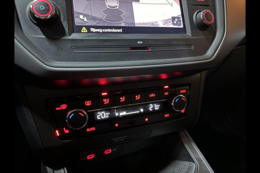 Seat Ibiza 1.0 TSI Style Business Intense Garantie Camera Carplay Beats StoelVW Adoptieve Cruise Clima Navi Xenon Rijklaar