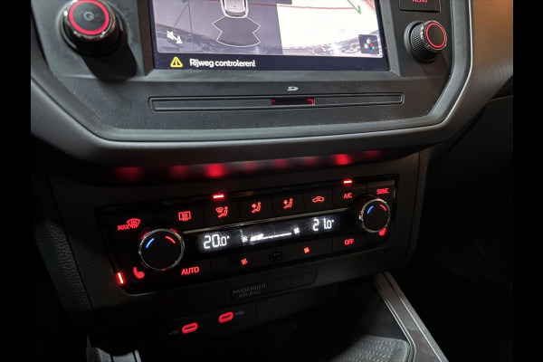 Seat Ibiza 1.0 TSI Style Business Intense Garantie Camera Carplay Beats StoelVW Adoptieve Cruise Clima Navi Xenon Rijklaar