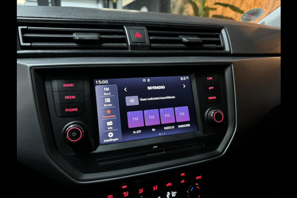 Seat Ibiza 1.0 TSI Style Business Intense Garantie Camera Carplay Beats StoelVW Adoptieve Cruise Clima Navi Xenon Rijklaar
