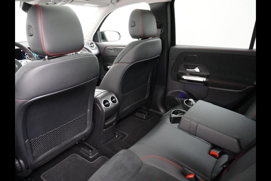 Mercedes-Benz EQB 300 4MATIC AMG Line 67 kWh CAMERA | PANO | RIJKLAARPRIJS INCL. 12 MND. BOVAGGARANTIE
