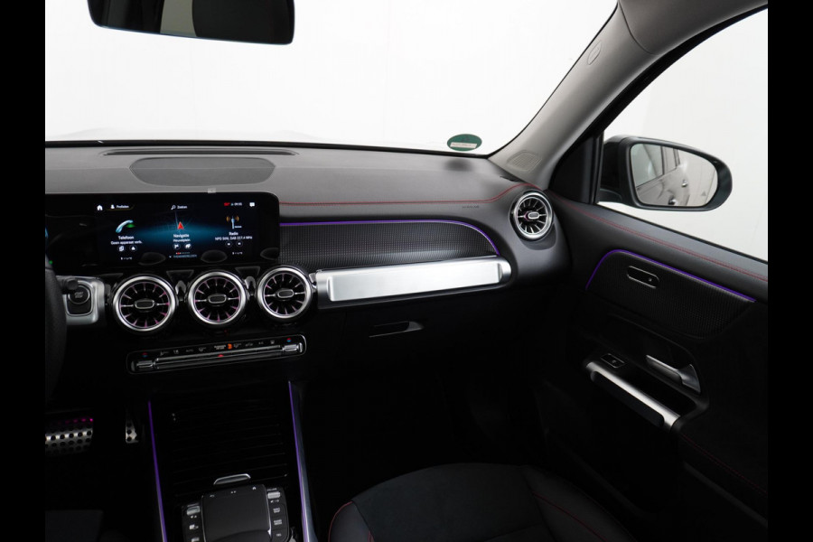 Mercedes-Benz EQB 300 4MATIC AMG Line 67 kWh CAMERA | PANO | RIJKLAARPRIJS INCL. 12 MND. BOVAGGARANTIE