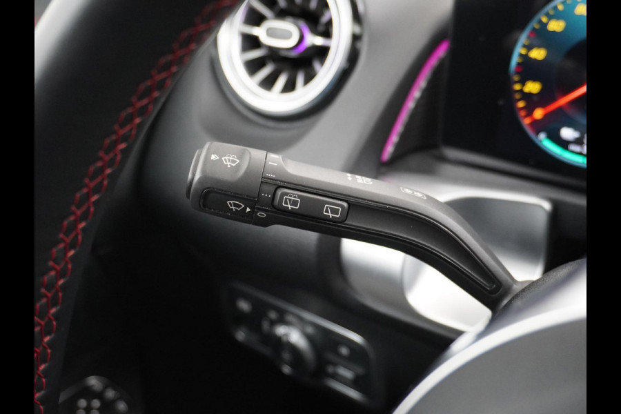 Mercedes-Benz EQB 300 4MATIC AMG Line 67 kWh CAMERA | PANO | RIJKLAARPRIJS INCL. 12 MND. BOVAGGARANTIE