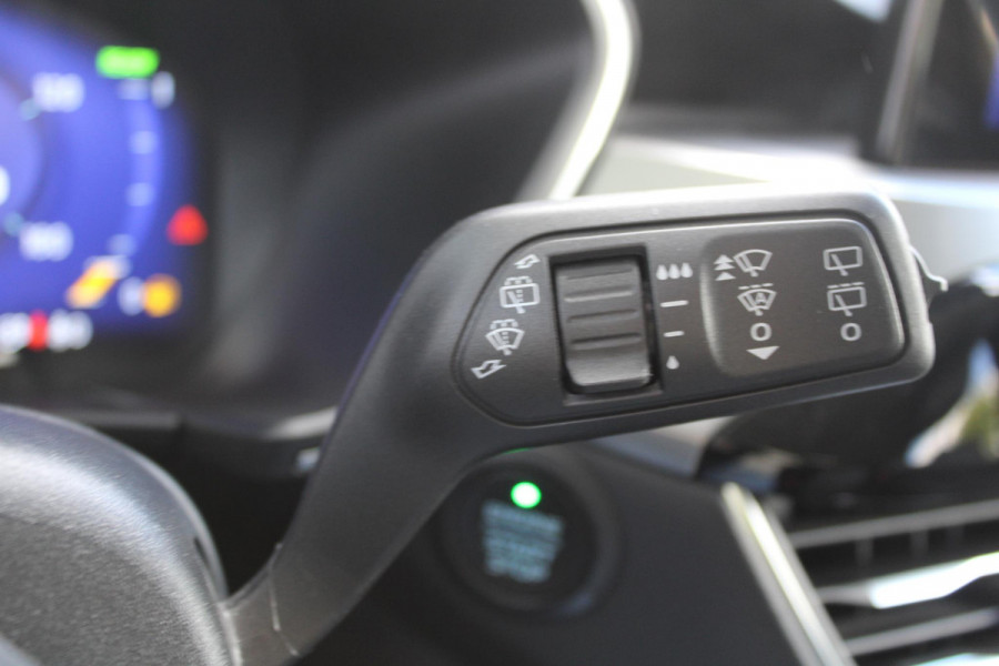Ford Kuga 2.5 PHEV Titanium X | Adaptive cruise control | Head up Display | Dodehoeksensoren | Winter Pack | Camera | Half leder | Bang&Olufsen