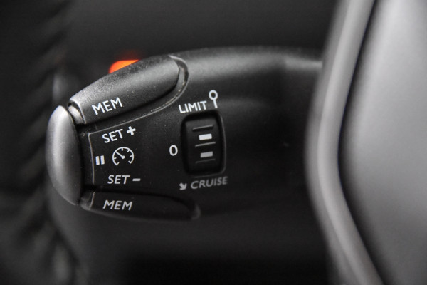 Peugeot 208 Active *1ste Eigenaar*DAB*Park assist*