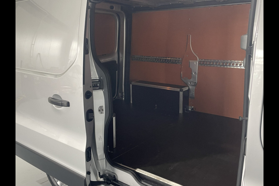 Renault Trafic 1.6 dCi 95 T27 L1H1 Générique Imperiaal / LMV