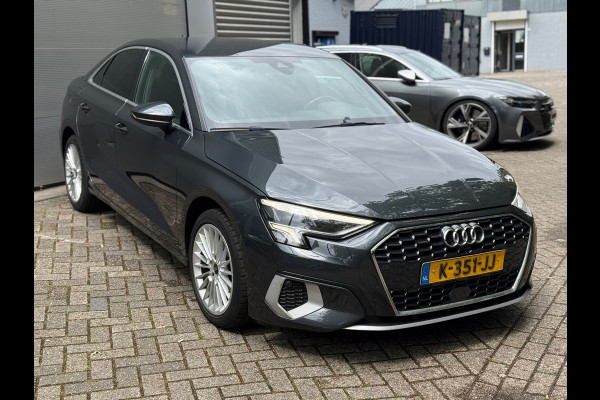 Audi A3 Limousine 30 TFSI Business edition l Climate l ACC l Xenon l Navi l Automaat l VDOH l