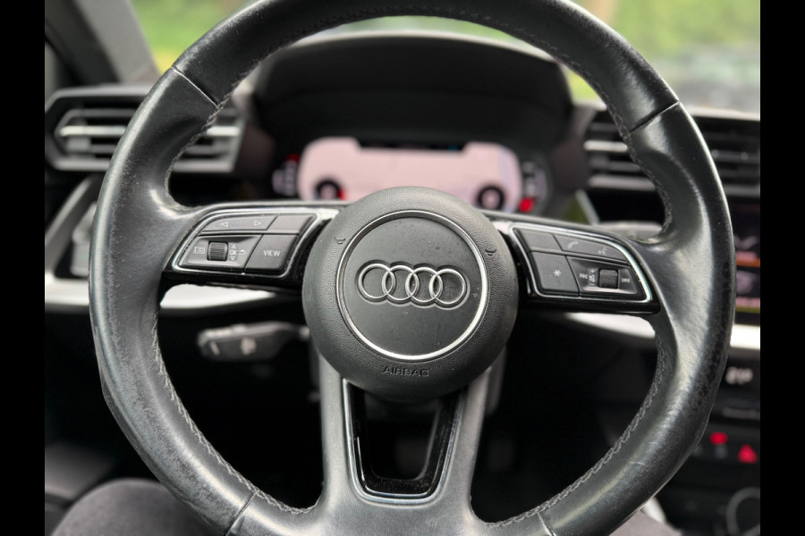 Audi A3 Limousine 30 TFSI Business edition l Climate l ACC l Xenon l Navi l Automaat l VDOH l