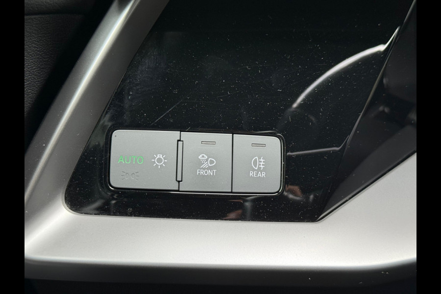 Audi A3 Limousine 30 TFSI Business edition l Climate l ACC l Xenon l Navi l Automaat l VDOH l