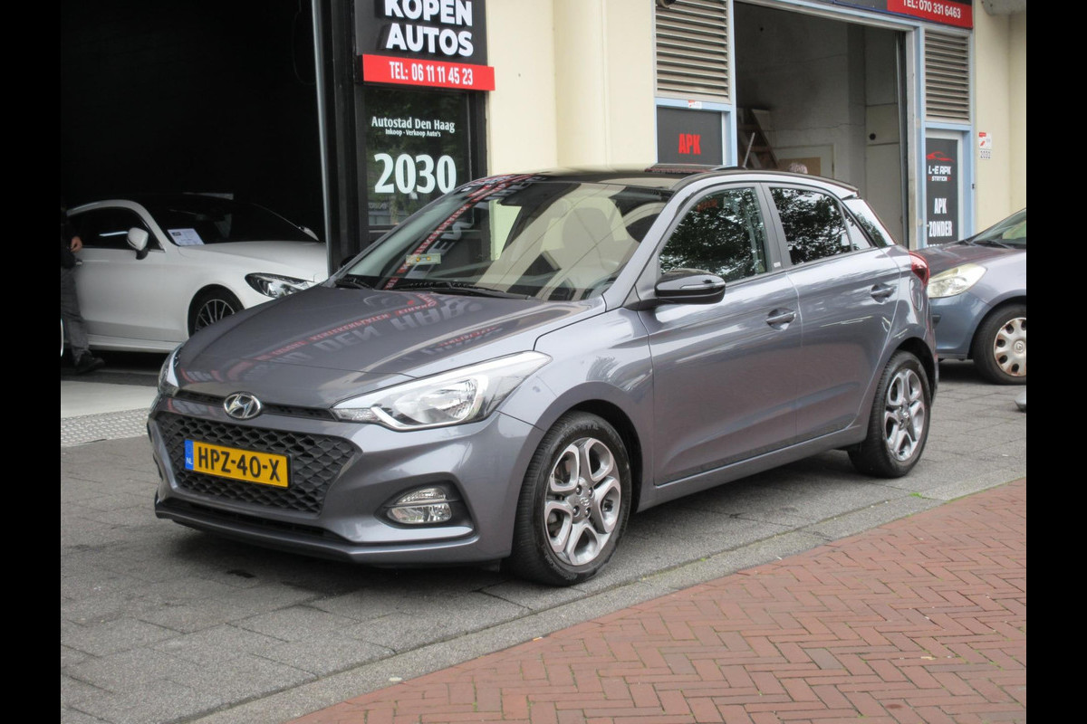 Hyundai i20 1.0 T-GDI Premium Automaat 5 Deurs Navi Camera Carplay Hyundai i20 1.0 T-GDI Premium Automaat 5 Deurs Navi Camera Carplay
