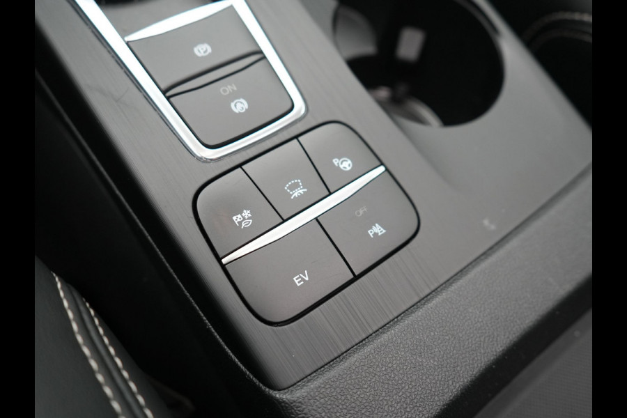 Ford Kuga 2.5 Vignale Plug In Hybrid 225pk PHEV | Trekhaak af Fabriek | Panodak | Adaptive Cruise | Lederen Sportstoelen Memory | Head Up | B&O Sound |  Keyless | 360 Camera | Apple Carplay |