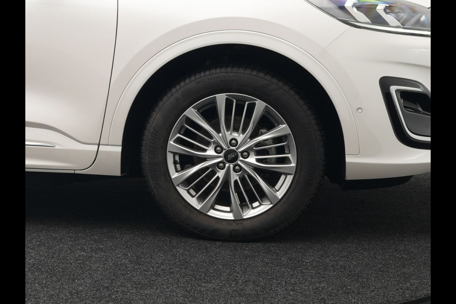 Ford Kuga 2.5 Vignale Plug In Hybrid 225pk PHEV | Trekhaak af Fabriek | Panodak | Adaptive Cruise | Lederen Sportstoelen Memory | Head Up | B&O Sound |  Keyless | 360 Camera | Apple Carplay |