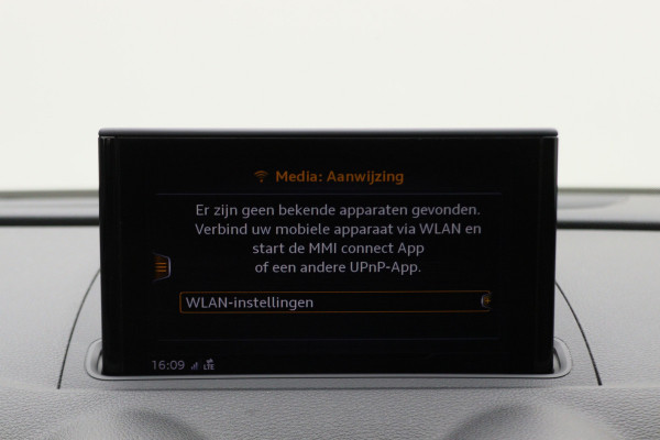Audi A3 Sportback 35 TFSI CoD Advance Sport Automaat S Line, Panoramadak, Leer, Apple Carplay, Camera, LED